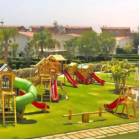 ジャズ リトル ヴェニス ゴルフ リゾート アインソフナ エクステリア 写真 Playground in El Alamein