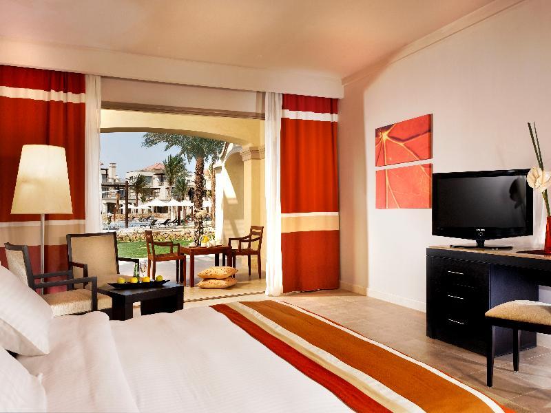 ジャズ リトル ヴェニス ゴルフ リゾート アインソフナ エクステリア 写真 A room at the Sheraton Jumeirah Hotel