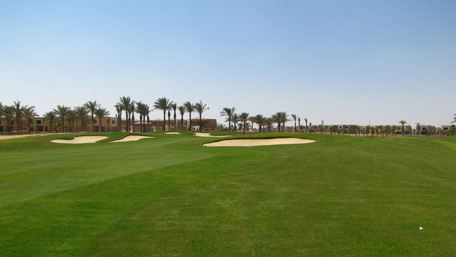 ジャズ リトル ヴェニス ゴルフ リゾート アインソフナ エクステリア 写真 Golf course at the Pyramids Club